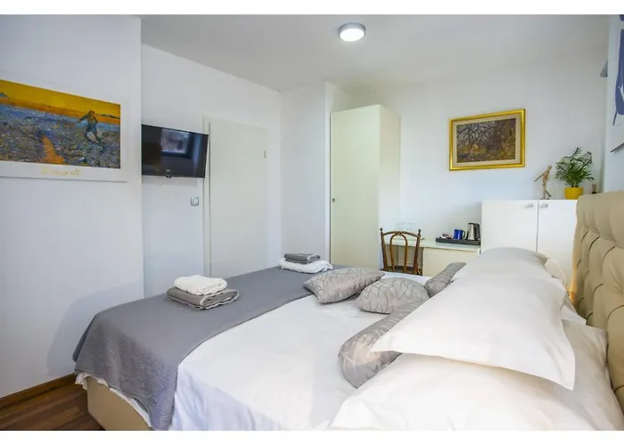 Palace Tower View 4*