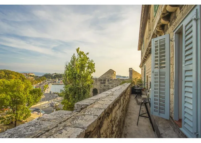 Palace Tower View Guest house Split