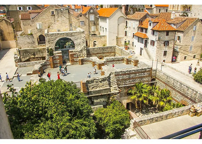 Palace Tower View Guest house Split