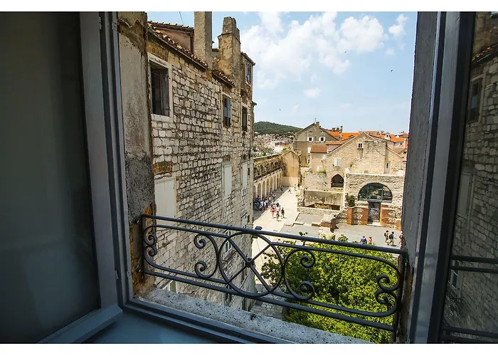 Palace Tower View 4*