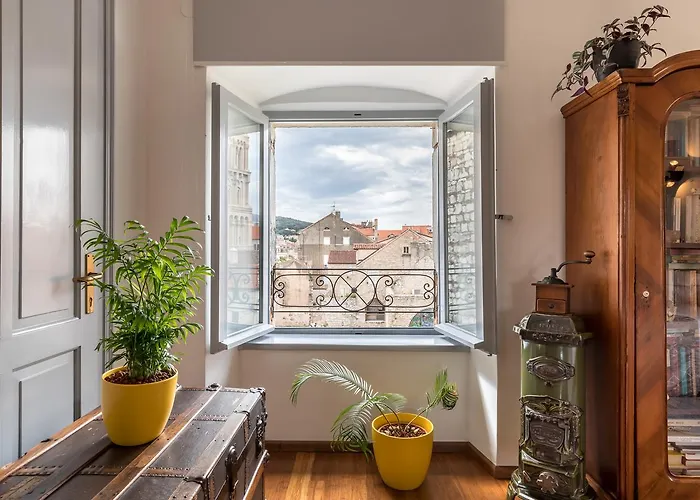 Guest house Palace Tower View Split