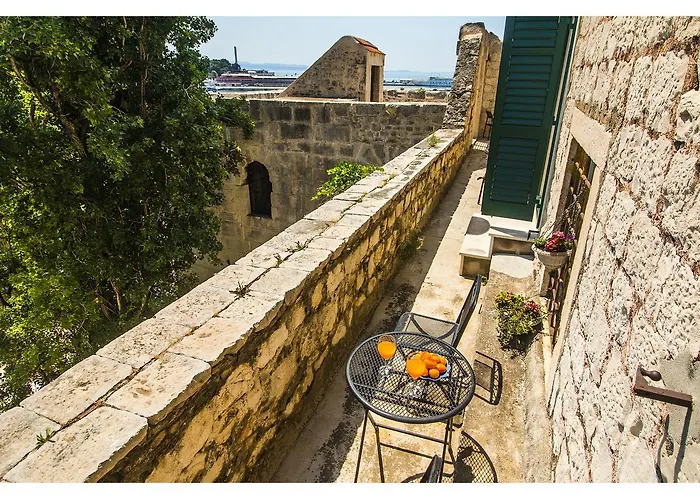 Palace Tower View Guest house Split