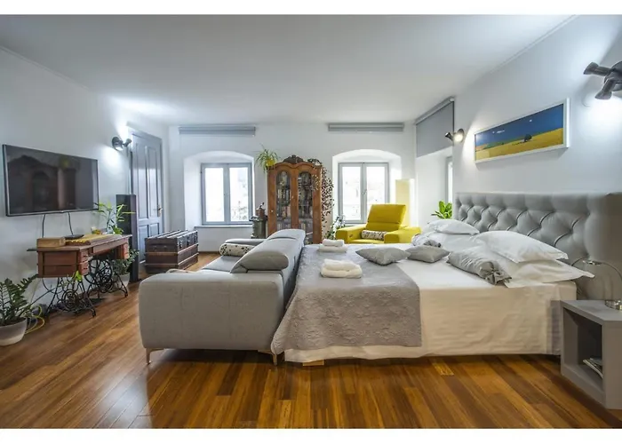 パレス タワー ビュー ゲストハウス スプリト