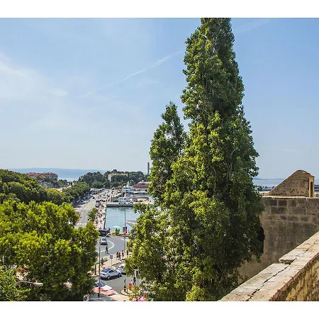 Guest house Palace Tower View